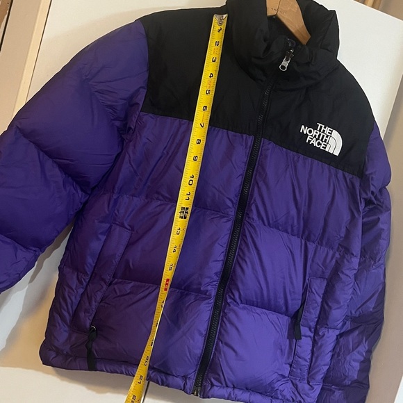 Urban Outfitters x North Face Nuptse Cropped Puffer Jacket Size Small NEW - Picture 9 of 13